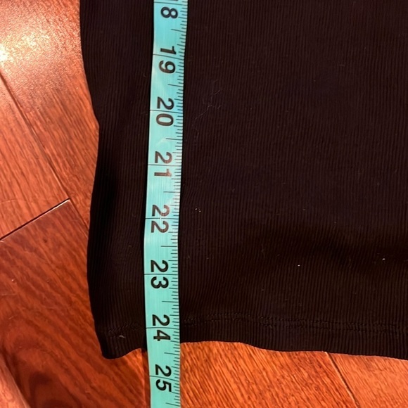 Guess black  knit ribbed top Sz M - Picture 6 of 11